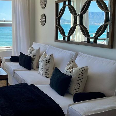 Ferienwohnung Abode Africa Bloubergstrand Exterior foto