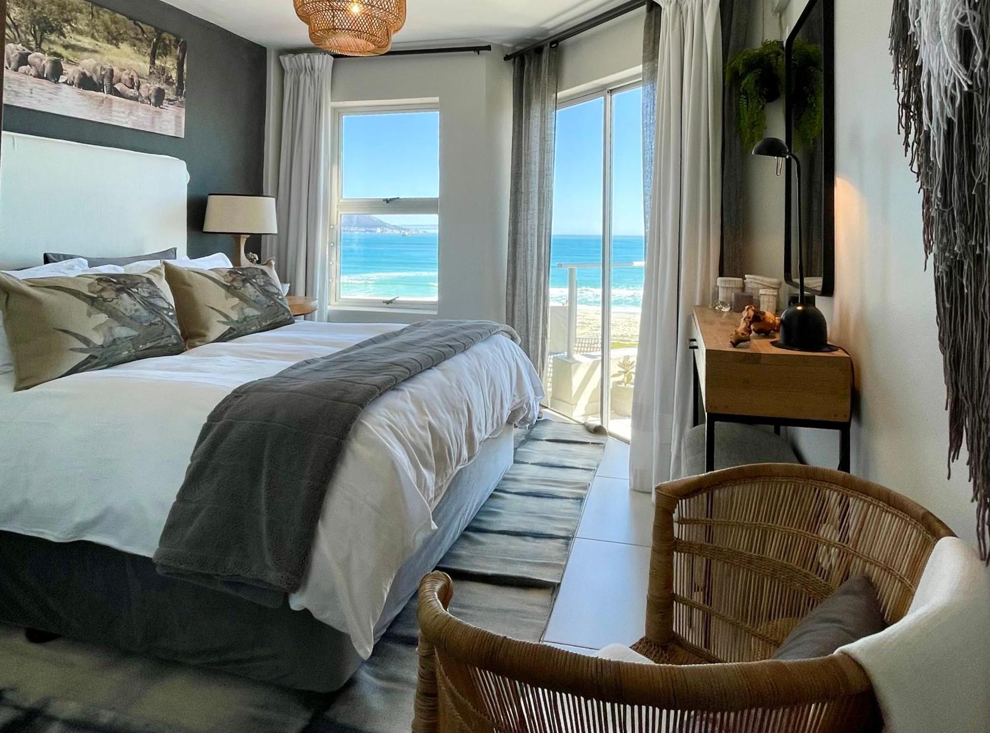 Ferienwohnung Abode Africa Bloubergstrand Exterior foto